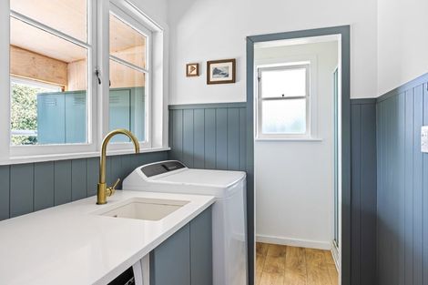 Photo of property in 310 Waiteitei Road, Wellsford, 0974