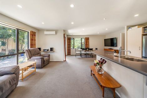 Photo of property in 14 Tararua Close, Aotea, Porirua, 5024