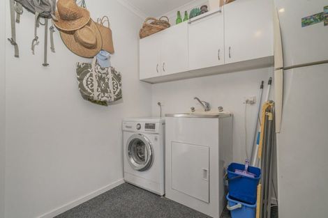 Photo of property in 18 Captain Wood Avenue, Whitianga, 3510