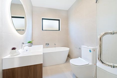 Photo of property in 38 Whakairo Crescent, Gulf Harbour, 0930