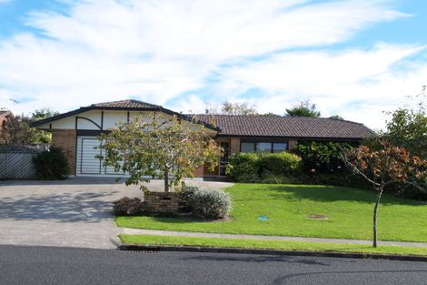 Photo of property in 2/11 Northpark Avenue, Northpark, Auckland, 2013
