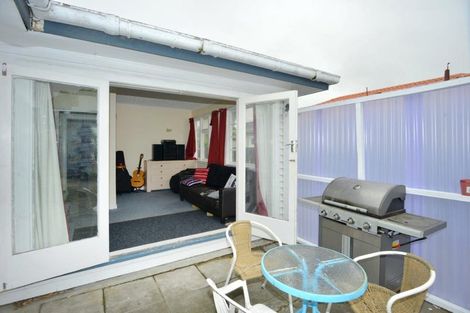 Photo of property in 71 Barton Street, Woolston, Christchurch, 8023