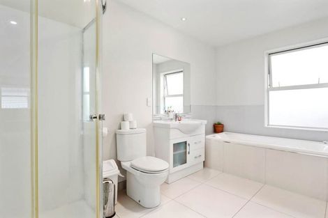 Photo of property in 229 Porchester Road, Takanini, 2112