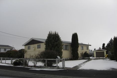 Photo of property in 11 Preston Place, Twizel, 7901