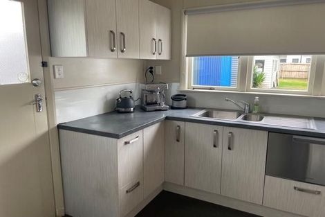 Photo of property in 72a Arimu Road, Papakura, 2110