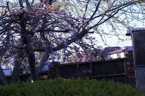 Photo of property in 2a Waller Avenue, Bucklands Beach, Auckland, 2012