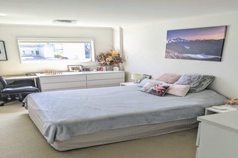 Photo of property in Monvie Apartments, 208/15 Holland Street, Te Aro, Wellington, 6011