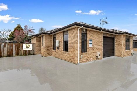 Photo of property in 2u5 Rosalind Street, Deanwell, Hamilton, 3206