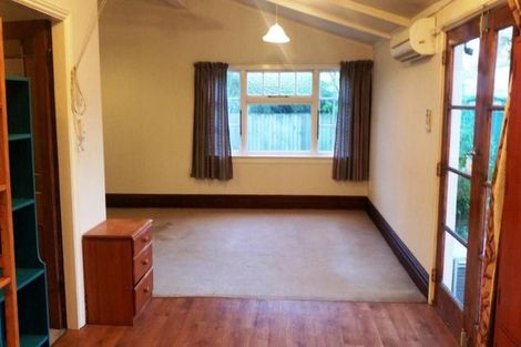 Photo of property in 90 Geraldine Street, Edgeware, Christchurch, 8013