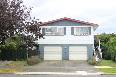 Photo of property in 118 California Drive, Totara Park, Upper Hutt, 5018