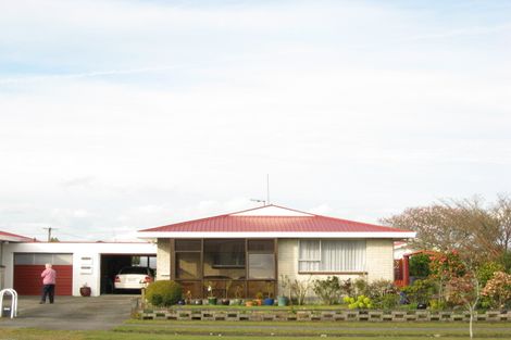 Photo of property in 84 Broadway, Stratford, 4332