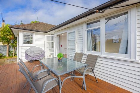 Photo of property in 11 Jellicoe Street, Waipukurau, 4200