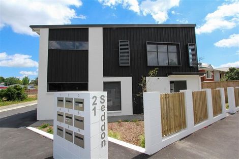 Photo of property in 21u2 Seddon Road, Frankton, Hamilton, 3204