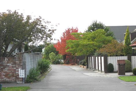 Photo of property in 32 Memorial Avenue, Ilam, Christchurch, 8053