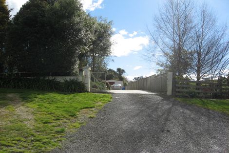 Photo of property in 42 Abbotsford Road, Waipawa, 4210