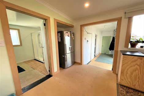 Photo of property in 33 Main Road, Owaka, 9535