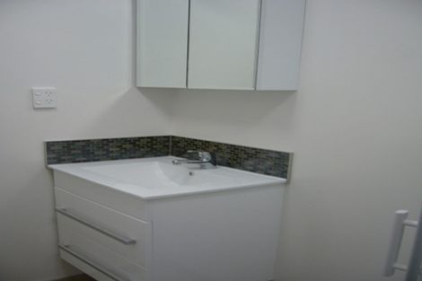 Photo of property in 55 Rolleston Street, Mount Cook, Wellington, 6021