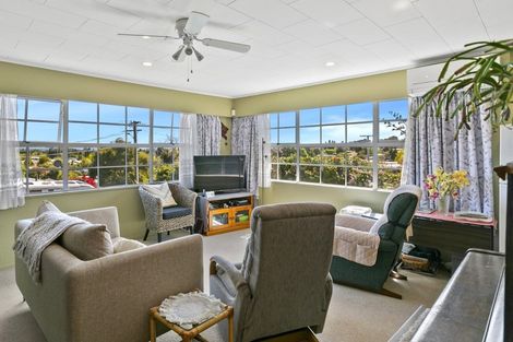 Photo of property in 17 Cumberland Street, Tauhara, Taupo, 3330