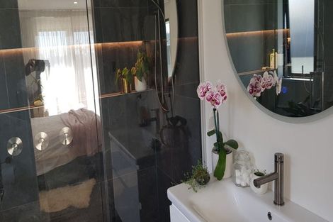 Photo of property in 12 Mccahon Drive, Rangiora, 7400