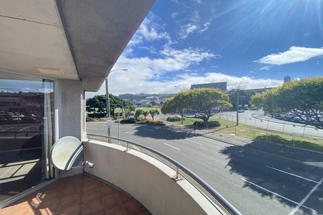 Photo of property in Construction House, 53/80u Kent Terrace, Mount Victoria, Wellington, 6011