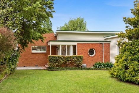 Photo of property in 1 Stanley Street, Claudelands, Hamilton, 3214