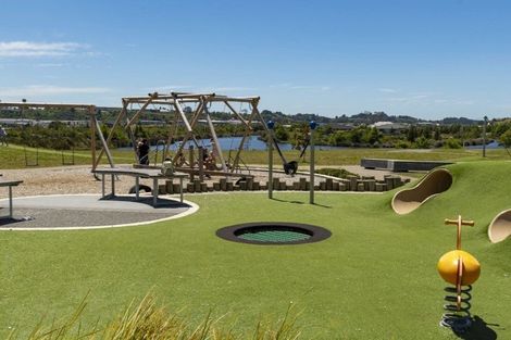 Photo of property in 109 Awataha Crescent, Pyes Pa, Tauranga, 3110
