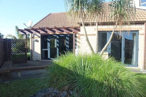 Photo of property in 76 Sovereign Drive, Papamoa Beach, Papamoa, 3118