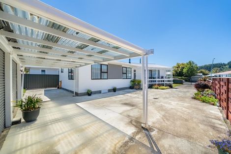 Photo of property in 73 Karamu Crescent, Wainuiomata, Lower Hutt, 5014
