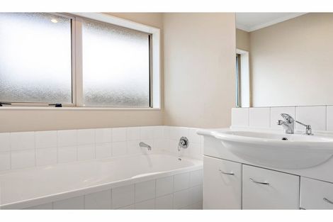 Photo of property in 1 Kandinsky Close, Rolleston, 7614