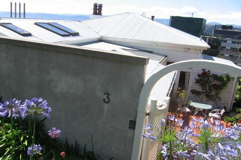 Photo of property in 3 Central Terrace, Kelburn, Wellington, 6012