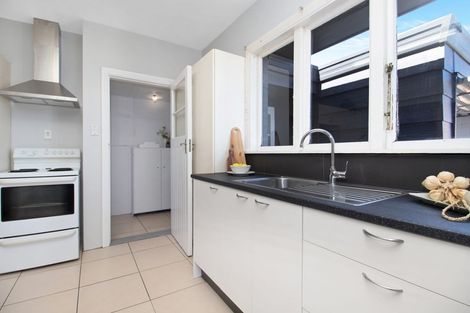 Photo of property in 11 Craven Street, Sockburn, Christchurch, 8042