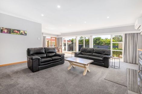 Photo of property in 397 Te Moana Road, Waikanae, 5036