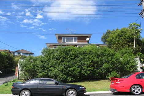 Photo of property in 3/903 Beach Road, Waiake, Auckland, 0630