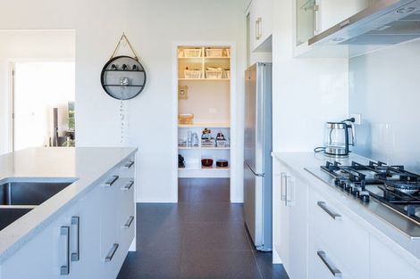 Photo of property in 54 Norfolk Drive, Cambridge, 3434