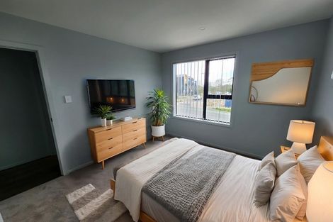 Photo of property in 106 Te Oneroa Way, Long Bay, Auckland, 0630