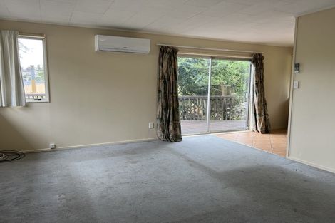 Photo of property in 19 Glenfinn Place, Massey, Auckland, 0614