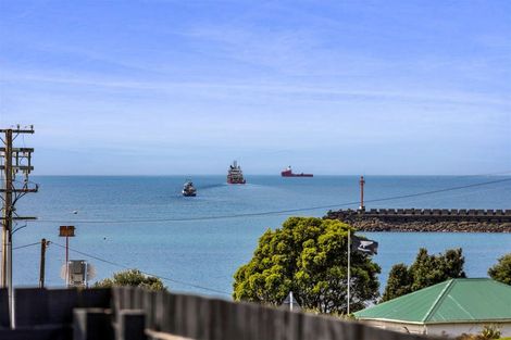 Photo of property in 38d Breakwater Road, Moturoa, New Plymouth, 4310