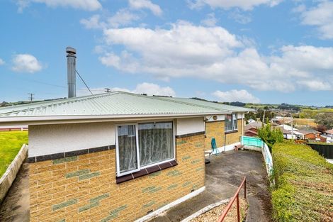 Photo of property in 68 Waldron Crescent, Green Island, Dunedin, 9018
