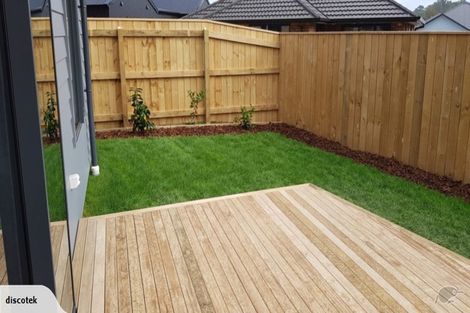 Photo of property in 5 Pohe Street, Waikanae, 5036