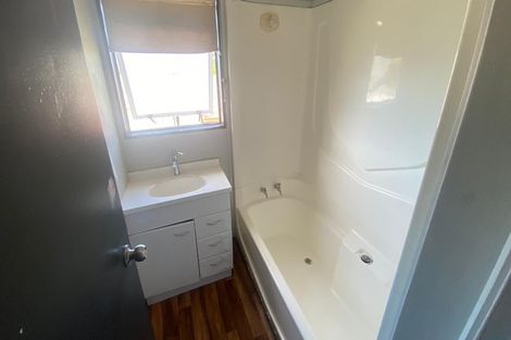 Photo of property in 198 Solar Road, Glen Eden, Auckland, 0602