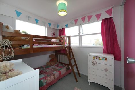 Photo of property in 24 Golding Road, Taradale, Napier, 4112