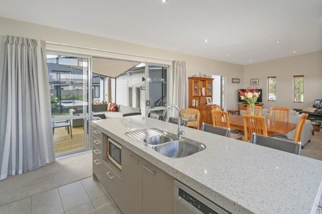 Photo of property in 2 Pelican Place, Whitianga, 3510