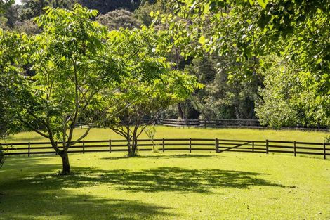 Photo of property in 102 Blackbridge Road, Dairy Flat, Albany, 0794