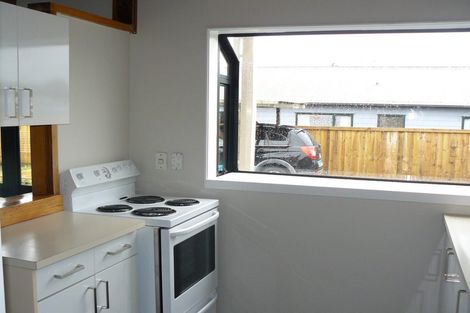 Photo of property in 120 Lynwood Road, New Lynn, Auckland, 0600
