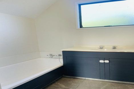 Photo of property in 2/35 Solway Avenue, Ilam, Christchurch, 8041