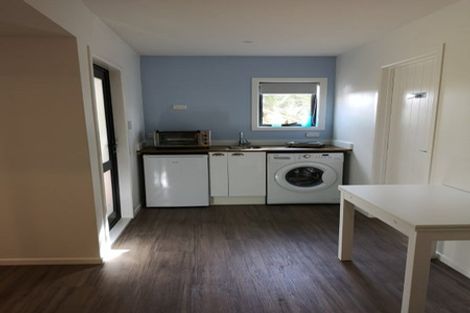 Photo of property in 26 Moffat Road, Red Beach, 0932