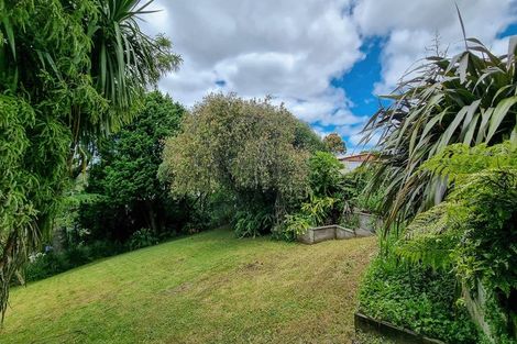 Photo of property in 431 Don Buck Road, Massey, Auckland, 0614