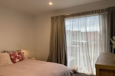 Photo of property in 8 Shelduck Way, Hobsonville, Auckland, 0616