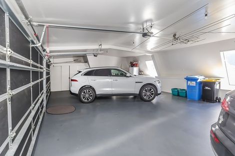 Photo of property in 11u2- Maida Vale Road, Roseneath, Wellington, 6011