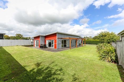 Photo of property in 49 Cumming Street, Okato, 4335